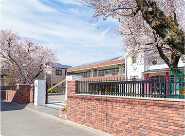 CHILDREN'S ENTRANCE